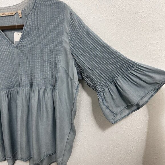 Soft Surroundings Top Womens PM Blue Bell Sleeve Chambray Cottagecore Coastal - Picture 6 of 10